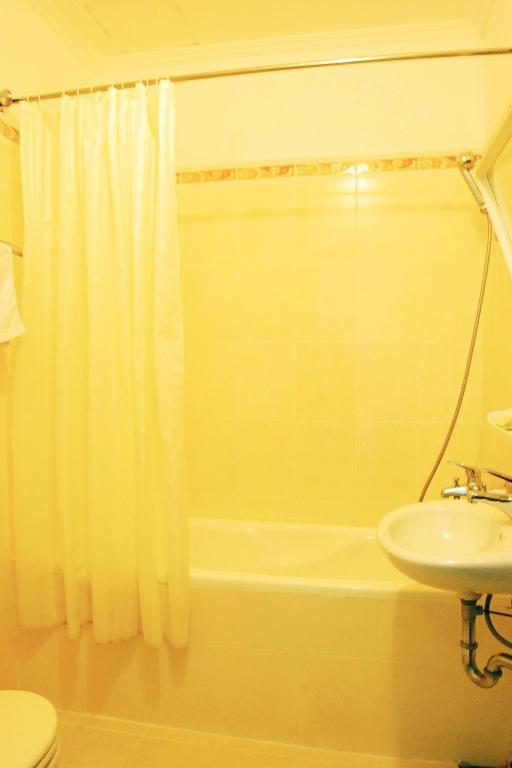 Than Thien - Friendly Hotel Hue Room photo